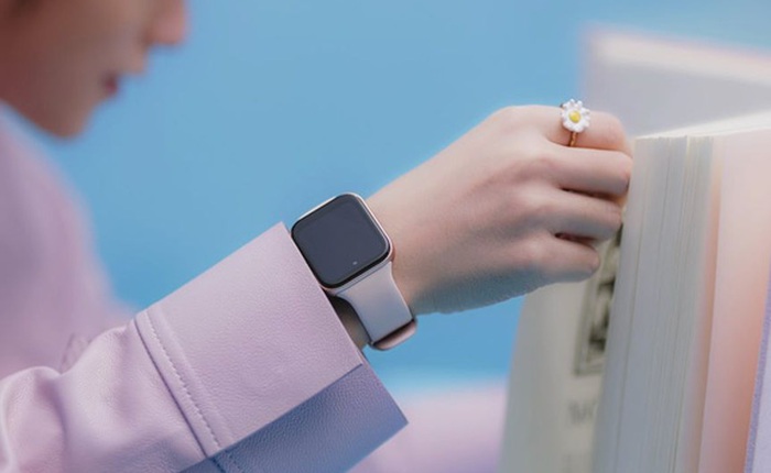 Té ngửa với chiếc đồng hồ Sơn Tùng M-TP đeo trong MV mới: Nhìn xa cứ ngỡ Apple, nhìn gần mới biết thì ra… Oppo