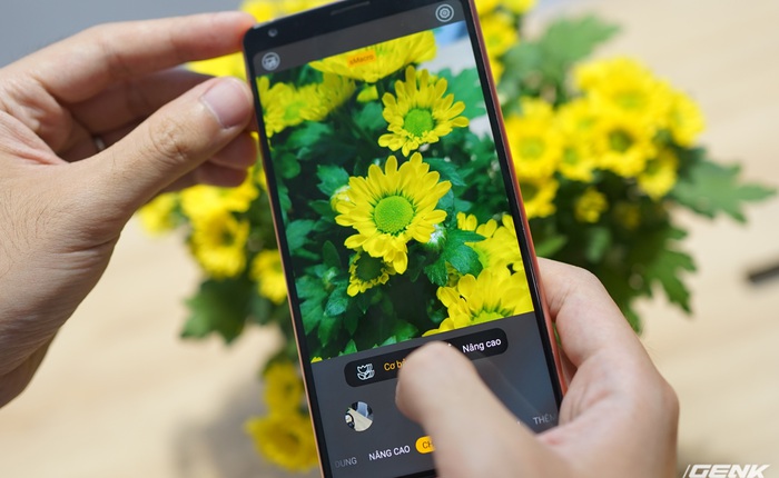 BKAV cho shop bán hàng online mượn Bphone B86 để review chụp ảnh sản phẩm