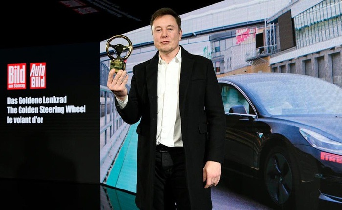 Hệ thống tự lái của xe Tesla đang được hoàn thiện bằng trí tuệ nhân tạo, sẽ là "bước nhảy vọt lượng tử" của ngành ô tô