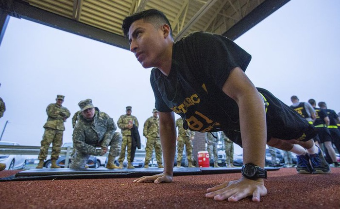 Vận động tất cả các nhóm cơ trên cơ thể chỉ với một bài tập của lính hải quân SEAL