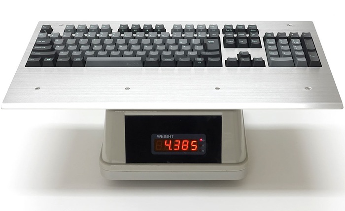 Filco ra mắt bàn phím cơ làm hoàn toàn bằng thép, nặng hơn 4Kg