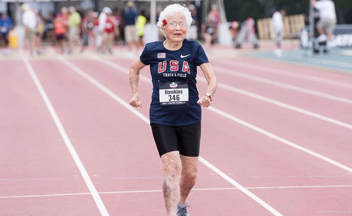 Nữ vận động viên 105 tuổi thất vọng sau khi lập kỷ lục trên đường chạy 100 mét: "Tôi đã muốn thành tích được dưới 1 phút"