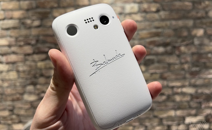 Balmuda Phone: Smartphone đến từ hãng máy nướng bánh mì Nhật Bản, thiết kế "vì bàn tay con người"