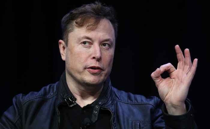 Elon Musk khẳng định chắc nịch: 'Học đại học chỉ để cho vui thôi'