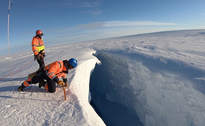"Thềm băng tận thế" ở Nam Cực sắp sụp đổ