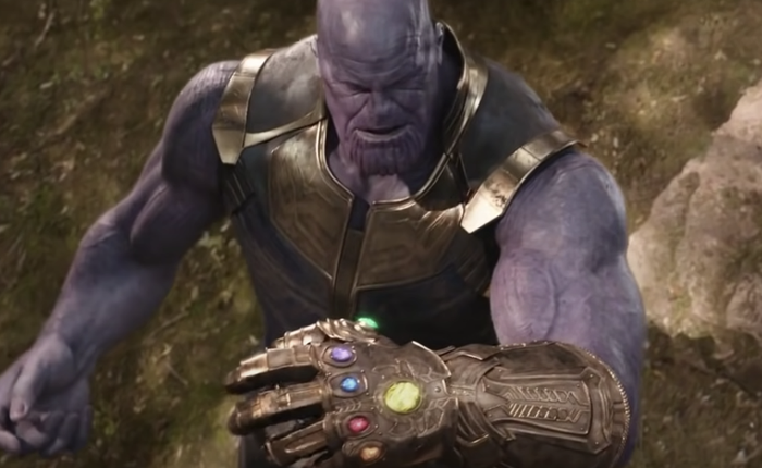 Nếu Marvel tuân theo Vật lý, Thanos sẽ không thể thực hiện cú búng tau khi đeo Găng tay Vô cực