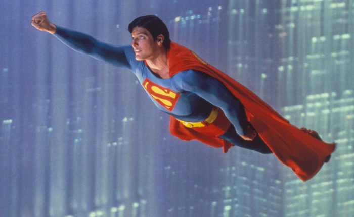 Làm thế nào mà Superman có thể bay?