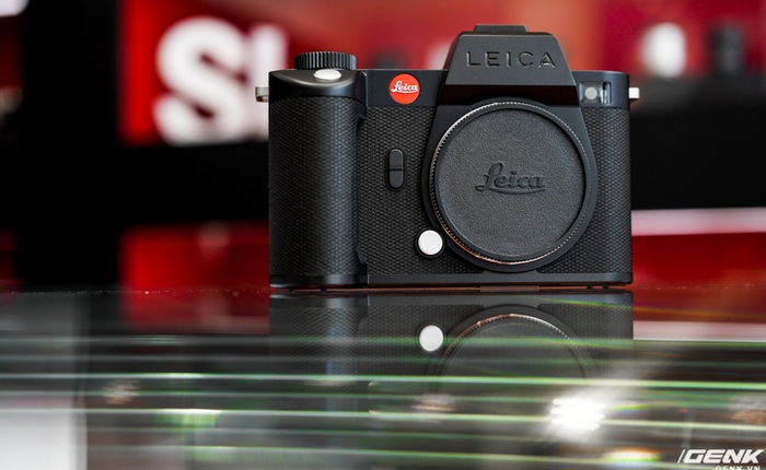 Đập hộp Leica SL2-S Kit: Cảm biến Full-frame 24.6MP, quay phim 4K 10-bit, giá tiết kiệm được 27 triệu so với mua rời
