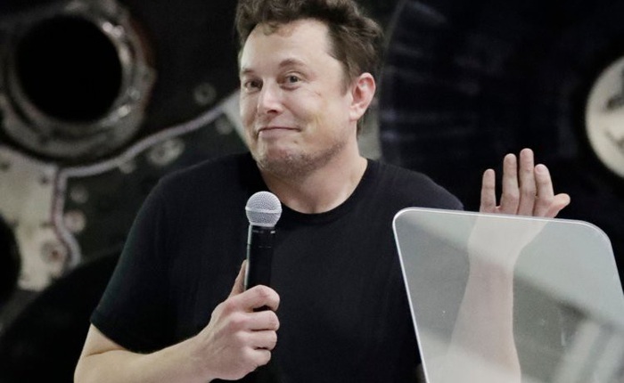 Chỉ trong một buổi báo cáo thu nhập, ông Elon Musk "châm chọc" Apple đến 2 lần