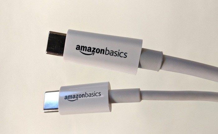 Cùng là cáp USB-C Amazon Basics nhưng cái 9 USD, cái đến 19 USD, có gì khác nhau?