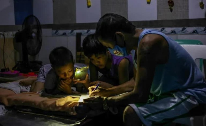 Philippines đối mặt 'khủng hoảng giáo dục' sau 2 năm triển khai học online