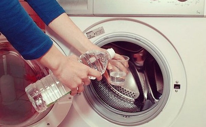Bí kíp vệ sinh máy giặt sạch tinh như mới bằng 3 phụ gia thực phẩm phổ biến mà nhà nào cũng có