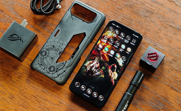 ASUS công bố ROG Phone 6 phiên bản Diablo Immortal, bán kèm nhiều món đồ chơi dành cho game thủ đam mê sưu tầm
