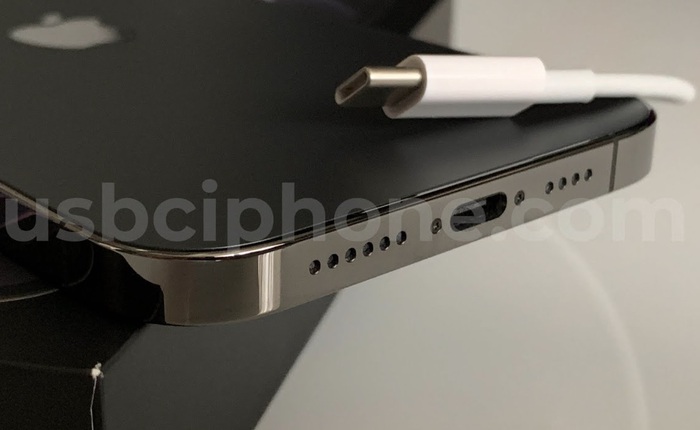 Chiếc iPhone 12 Pro Max đầu tiên thế giới có cổng USB-C đang được bán đấu giá trên eBay