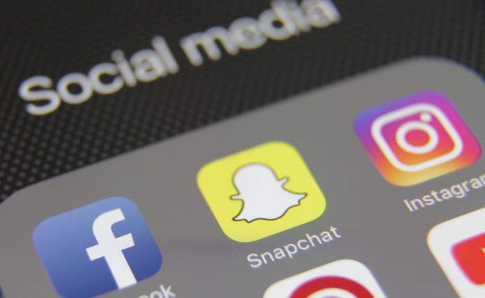 Facebook, Instagram và Snapchat bị cáo buộc gây nghiện, khiến thiếu niên 17 tuổi tự tử