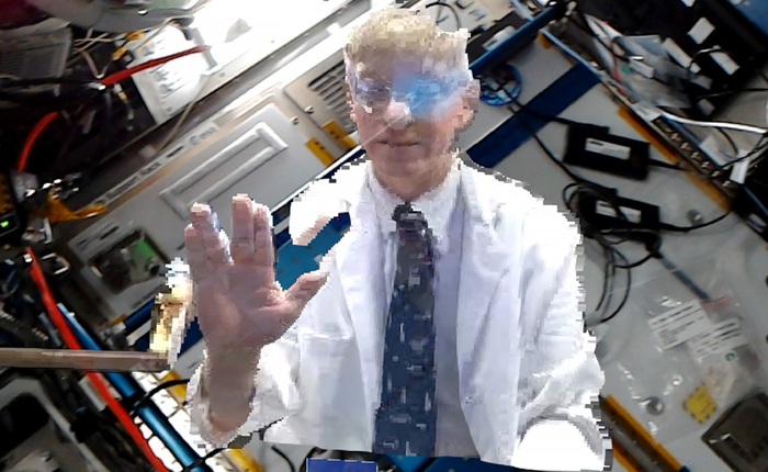 NASA vừa "beam" một bác sĩ từ Trái Đất lên trạm vũ trụ ISS, cứ như trong Star Trek và phim Marvel