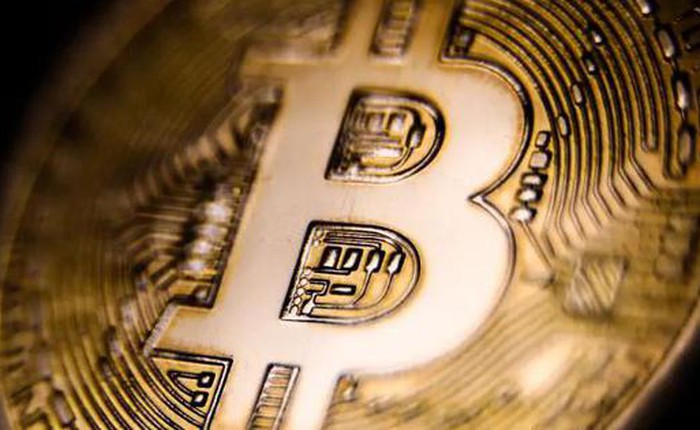 Bitcoin lao dốc thê thảm, chạm đáy mới trong năm 2022