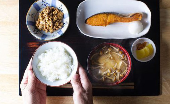 Nhật Bản đau đầu vì người dân chán ăn cơm với cá