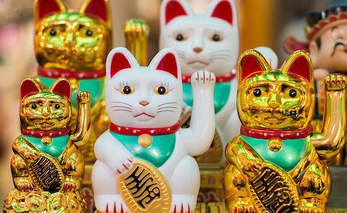 Maneki-neko: Tượng mèo may mắn nổi tiếng của Nhật Bản và câu chuyện ít người biết về nguồn gốc ra đời