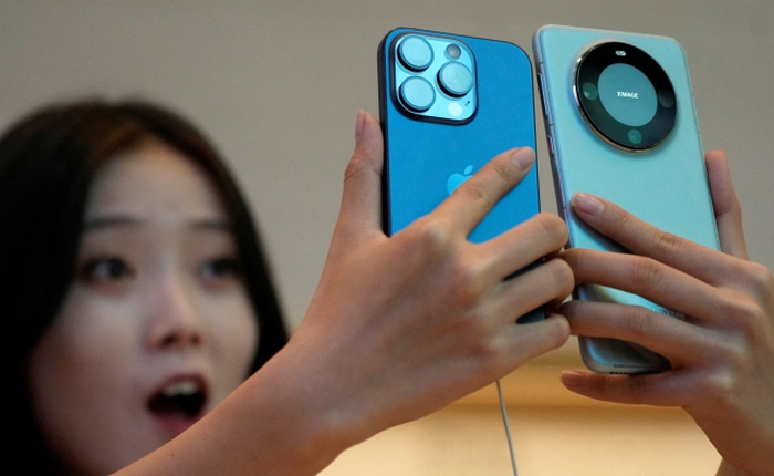 iPhone 15 “binh bại như núi đổ” tại Trung Quốc và điều kỳ lạ xuất hiện ở chợ công nghệ hàng đầu Thâm Quyến