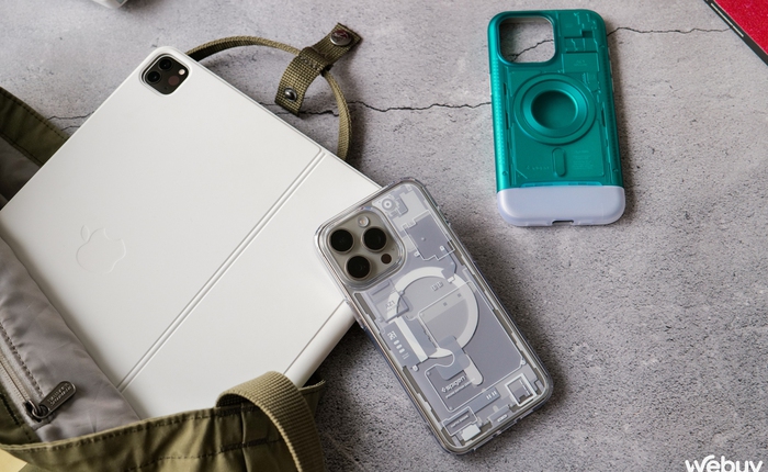 Trên tay 2 mẫu ốp lưng siêu độc lạ của Spigen dành cho iPhone 15 Pro Max