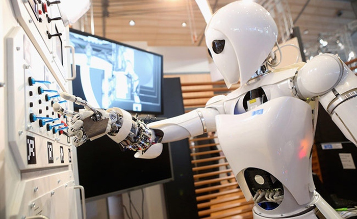“Lực lượng lao động Gen AI" đẩy nhanh dịch chuyển người và máy