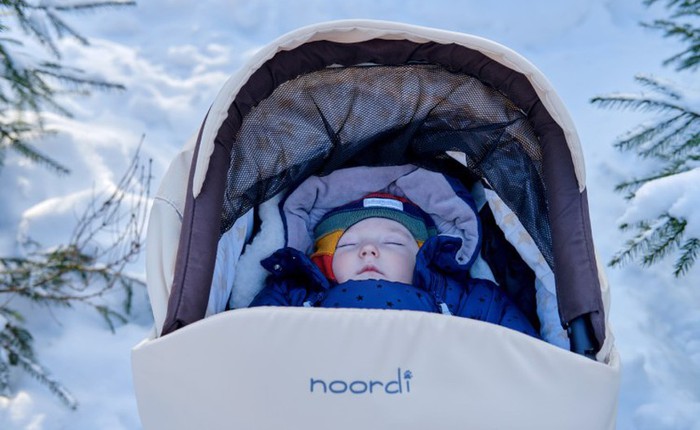 Tại sao các bậc cha mẹ Bắc Âu lại để con ở ngoài trời để ngủ trưa trong giá lạnh?