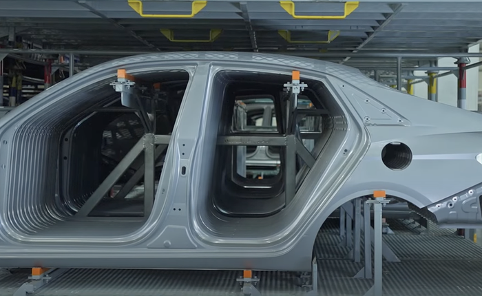 Vào tận nhà máy lắp Hyundai Accent 2023: Dùng máy quét 3D, sơn cao cấp uy tín thế này thì còn ai chê được xe Hàn
