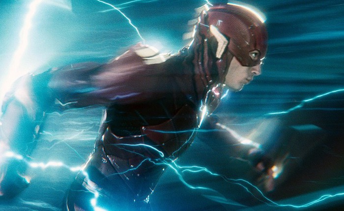 The Flash tung trailer mới, quy tụ 2 Batman, 2 Flash, thiếu vắng Superman nhưng đã có Supergirl thế chỗ
