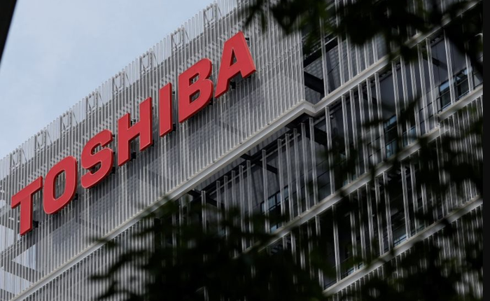 Toshiba và cơn bĩ cực phải bắt tay với đối thủ để tồn tại, tất cả chỉ vì người dân lười đi làm