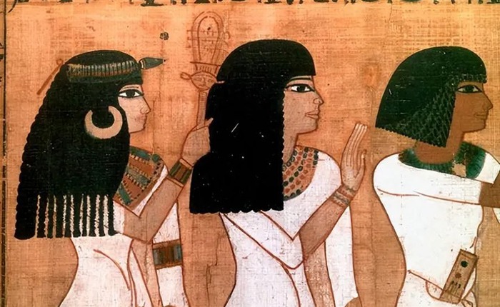 Tại sao người Ai Cập cổ đại lại cạo đầu và đội tóc giả?