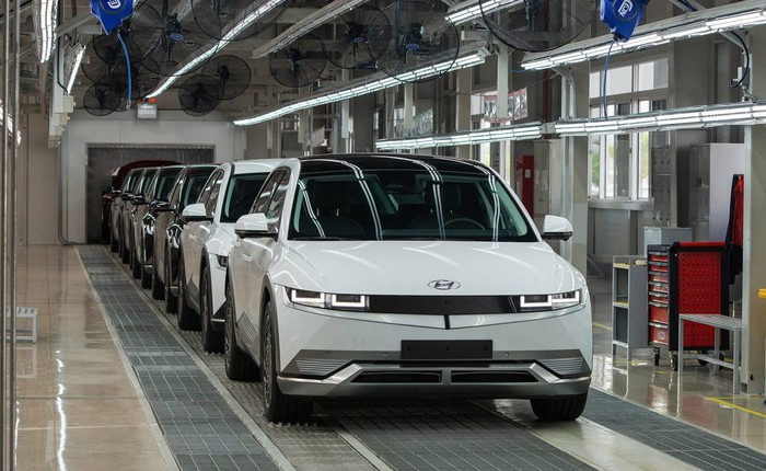 Xe điện Trung Quốc bỗng 'lép vế' tại một quốc gia: Hyundai Ioniq bán chạy hơn Wuling dù có giá đắt gấp ba, là nơi VinFast chuẩn bị xây dựng nhà máy