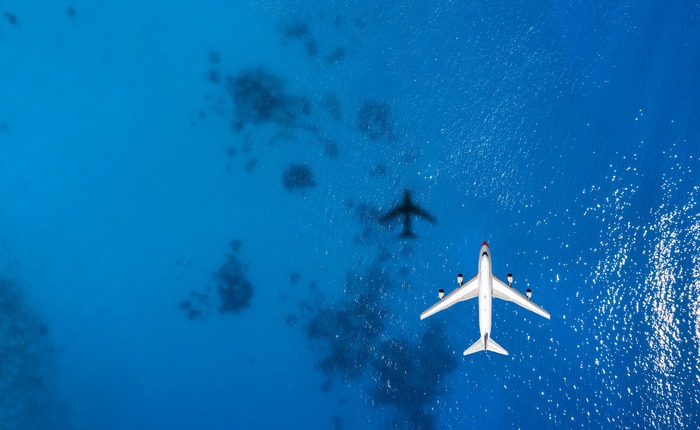 Tại sao các chuyến bay lại phải đi theo đường vòng thay vì bay thẳng qua Thái Bình Dương?
