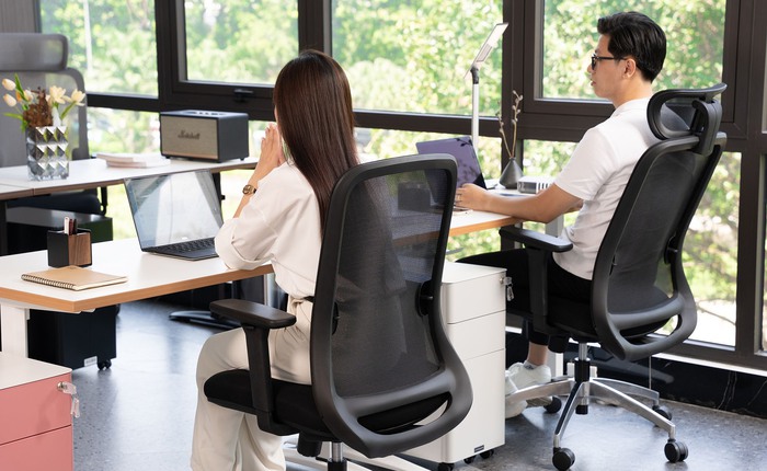 Dùng thử ghế công thái học HyperWork Cloud Chair và tủ di động Ivy Slim: Ngồi êm ái, tiết kiệm không gian, giá chỉ hơn 2 triệu đồng mà có cả ngàn ưu điểm