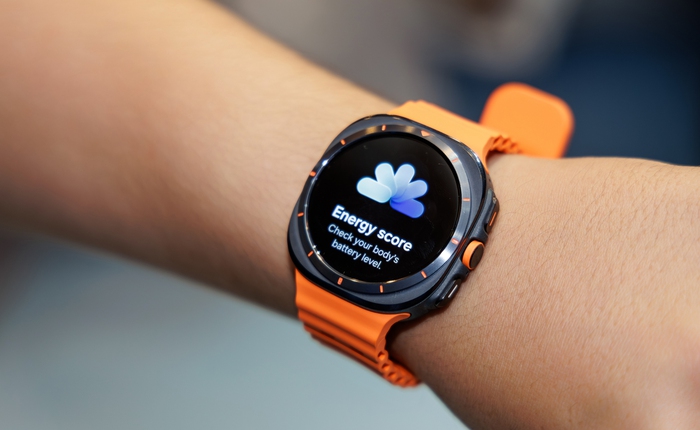 Đừng so sánh với nhau vì rõ ràng Galaxy Watch Ultra sinh ra để phục vụ đối tượng khác với Apple Watch Ultra