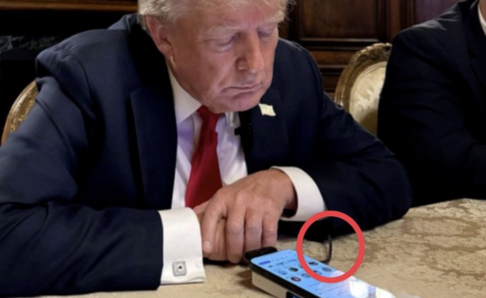 1 cái đúng và 1 cái sai trong cách dùng pin dự phòng nam châm với iPhone của ông Trump