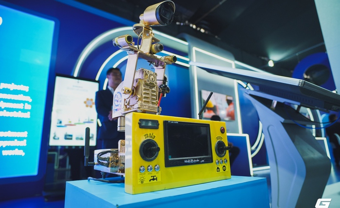 Giữa rừng giải pháp an ninh mạng phi vật lý, robot phun nước vệ sinh đường điện của EVN "nổi bật giữa đám đông" Giữa rừng giải pháp an ninh mạng phi vật lý, robot phun nước vệ sinh đường điện của EVN "nổi bật giữa đám đông"