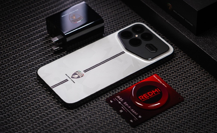 Ảnh thực tế điện thoại Lamborghini "Pro Max" của Xiaomi vừa ra mắt Ảnh thực tế điện thoại Lamborghini "Pro Max" của Xiaomi vừa ra mắt