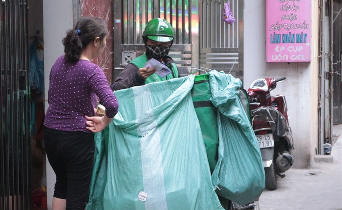 Một thủ đoạn lừa đảo tinh vi mà ai mua hàng online cũng cần biết, liên quan đến shipper giao hàng