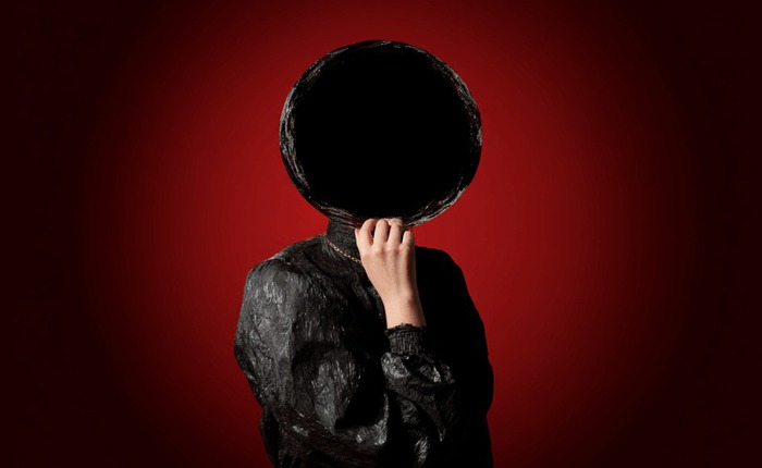 Một nhà vật lý đã tính toán những gì sẽ xảy ra nếu một lỗ đen nhỏ đi qua cơ thể bạn