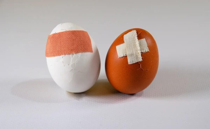 Cái nào đau hơn: Sinh con hay bị đá vào "chỗ hiểm"?