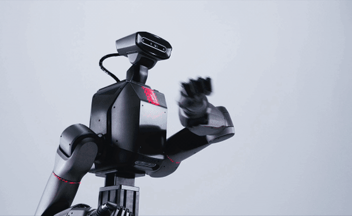 Robot "biến hình" đa năng TRON 2 ra mắt: Giá rẻ bất ngờ, sở hữu khả năng vận động như cao thủ võ thuật