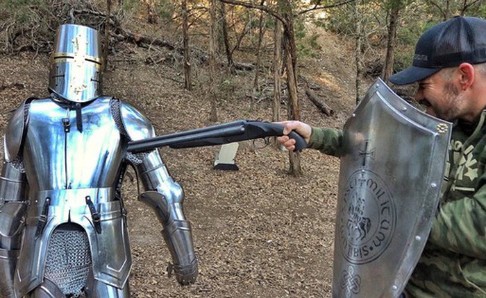 Áo giáp thờ trung cổ có thể chống đạn được không?