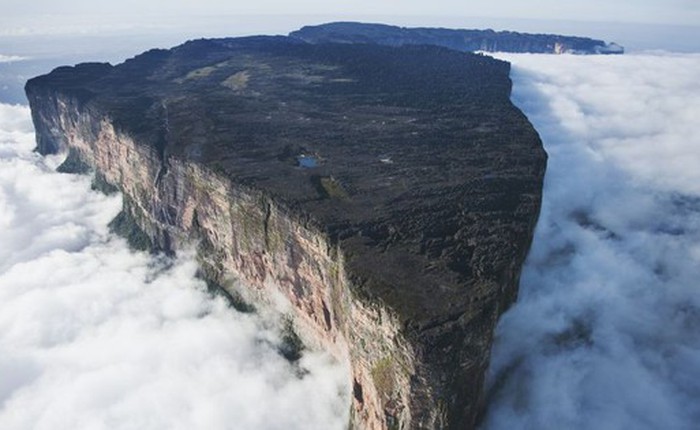 Núi Roraima: 'Thế giới đã mất' bị cô lập hàng triệu năm mà người bản địa gọi là 'nhà của các vị thần'