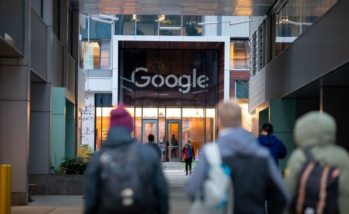 Google khóc thét, người dùng chuyển sang hỏi AI thay vì tìm kiếm