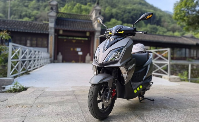 Chiếc xe tay ga không ABS của nhà Suzuki khiến thị trường Trung Quốc 'náo loạn': Người dùng nóng ruột, hãng vẫn im lặng!