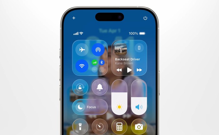 Apple hé lộ lý do sử dụng Liquid Glass cho iOS 26: Bước đi táo bạo hay “canh bạc” đầy rủi ro?