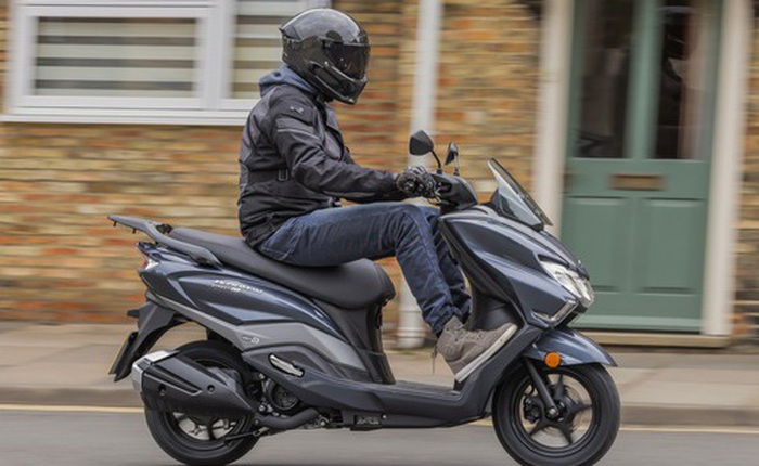 Suzuki âm thầm ra mắt mẫu xe tay ga 125cc: Giá chưa tới 60 triệu, nhưng trang bị 'giẫm chân tại chỗ'?