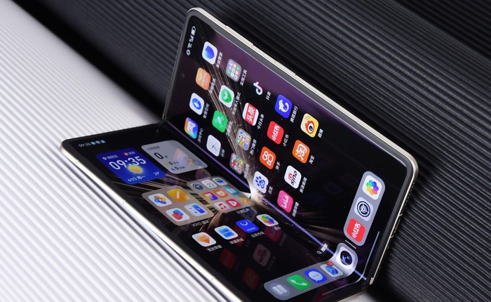 Honor Magic V5 ra mắt quốc tế, giá 43 triệu đồng