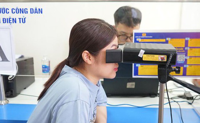 Người phụ nữ cập nhật VNeID, hôm sau bàng hoàng vì 129 triệu "không cánh mà bay": Chuyện gì đã xảy ra?